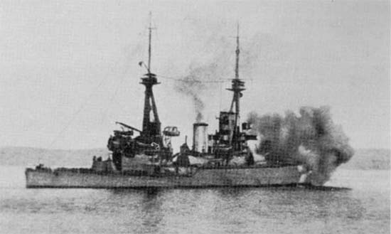 T�rk Mevzilerini Bombalayan HMS Inflexible